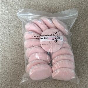 Alcone Professional Powder Puff Set